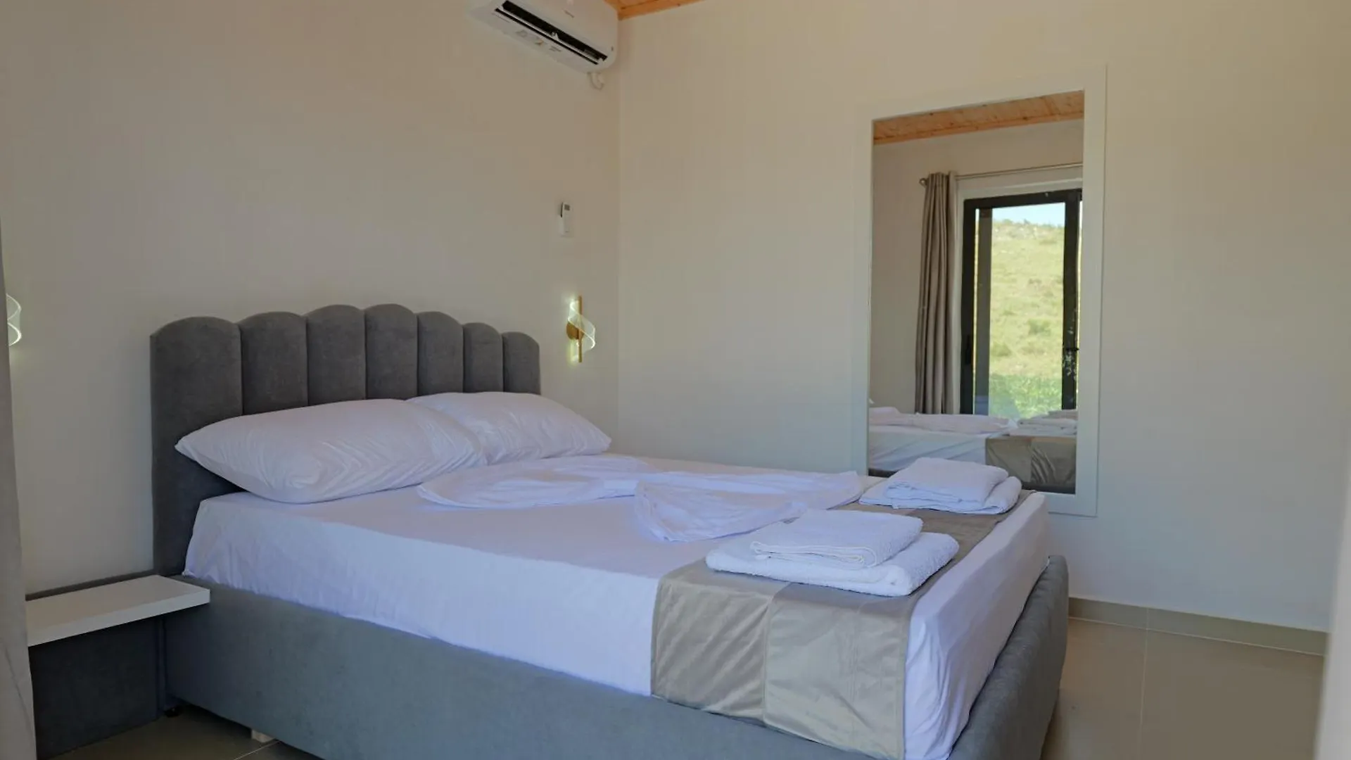 Lägenhet Lago Calmo Villa Ksamil Albanien